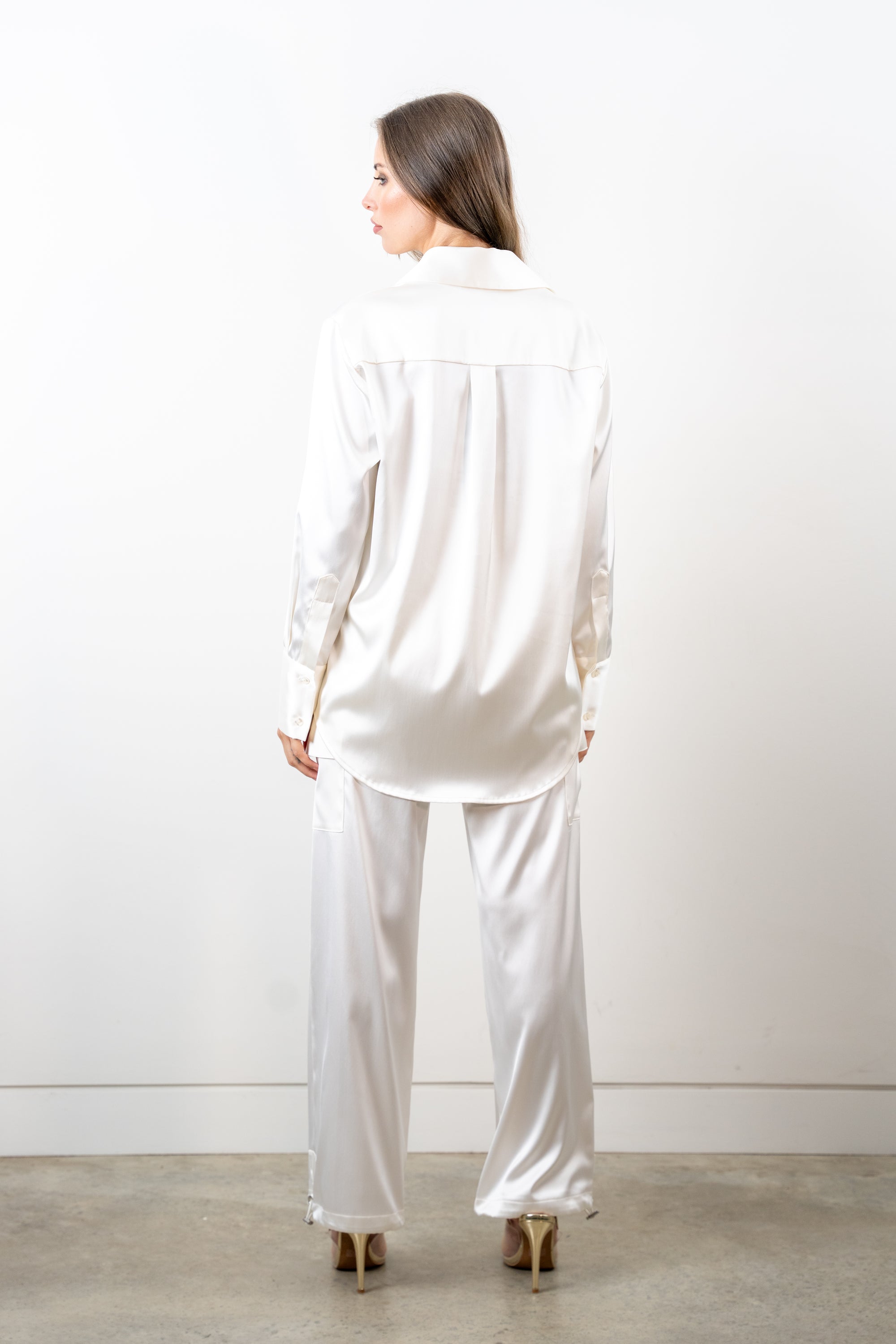 Mia Relax Fit Satin Shirt in Ivory