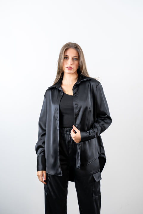 Mia Relax Fit Satin Shirt in Black