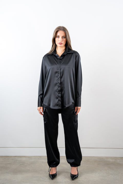 Mia Relax Fit Satin Shirt in Black