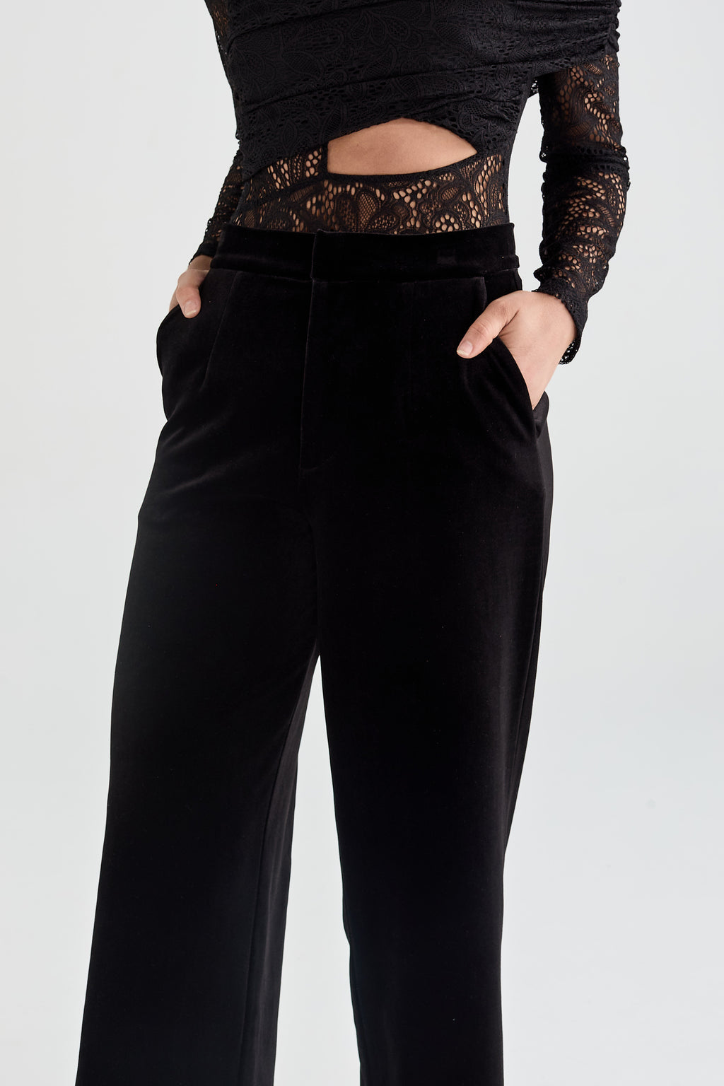 Chloe Highwaisted Velvet Pants